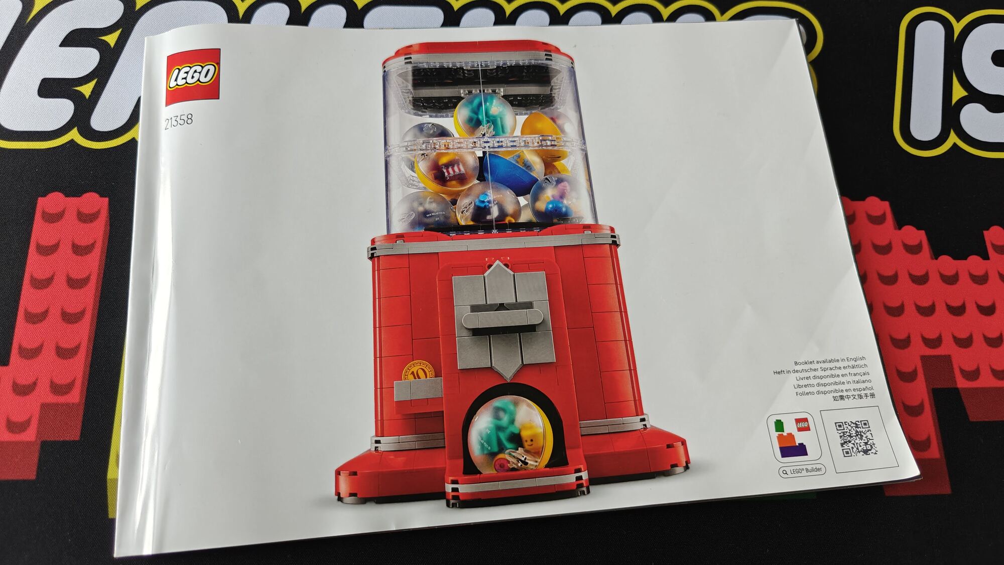 Photo of booklet number 21358 with name Minifigure Vending Machine