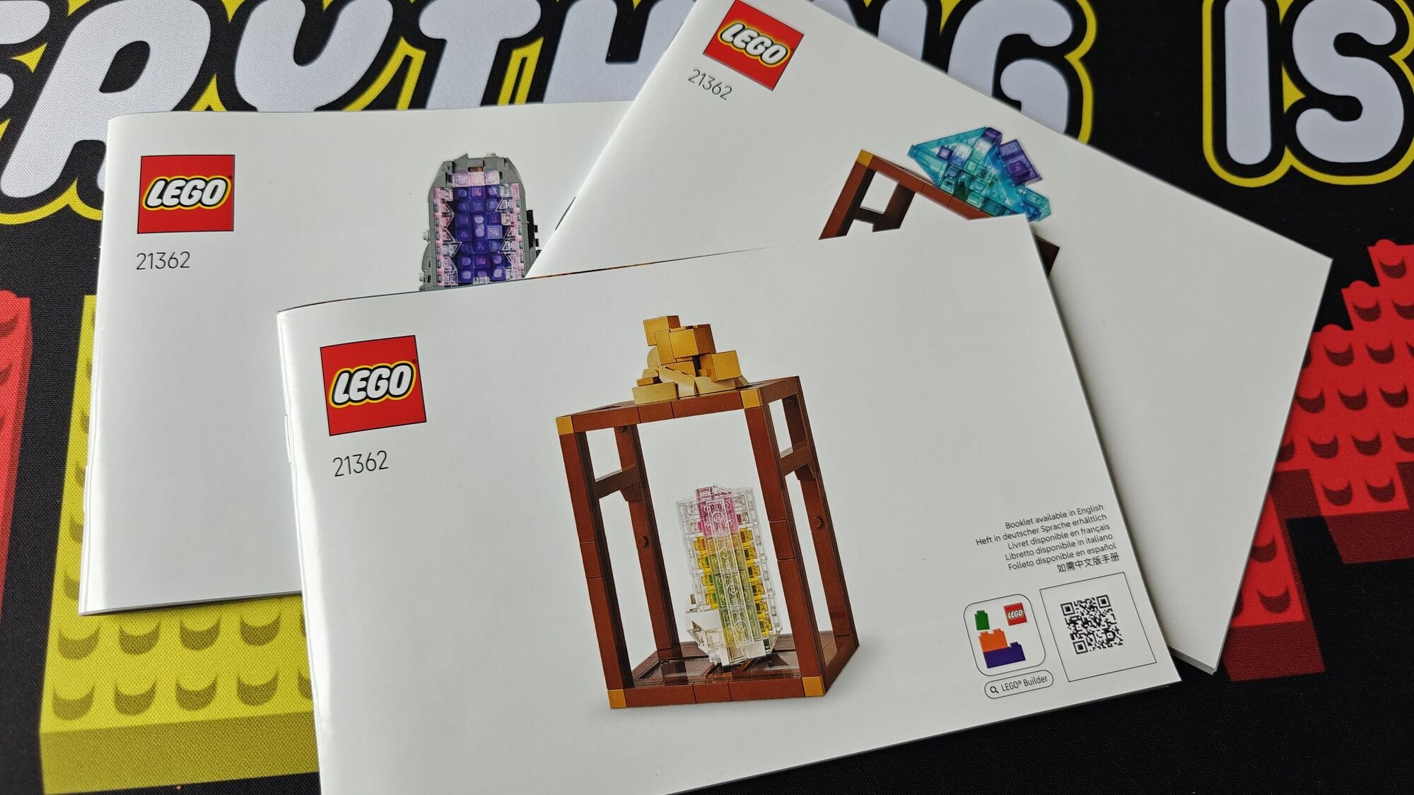 Foto del libretto numero 21362 con il nome Mineral Collection (Collezione di Minerali)