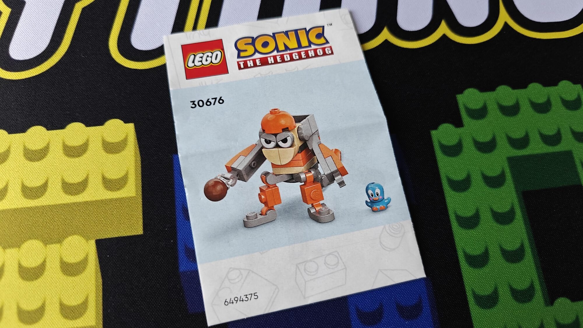 Photo du livret numéro 30676 portant le nom Kiki's Coconut Attack (L'Attaque de la Noix de Coco de Kiki)