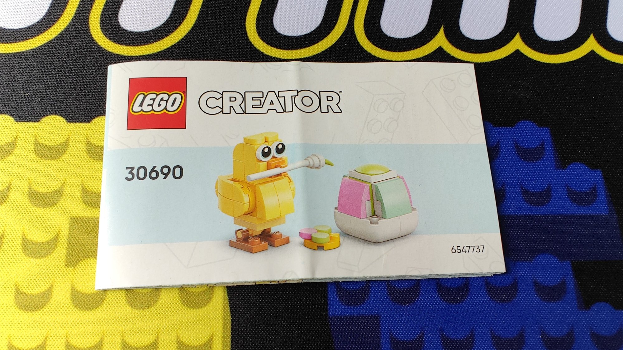 Foto del libretto numero 30690 con il nome Easter Egg Chick Painting Fun (Divertimento Dipingendo Pulcini di Uova di Pasqua)