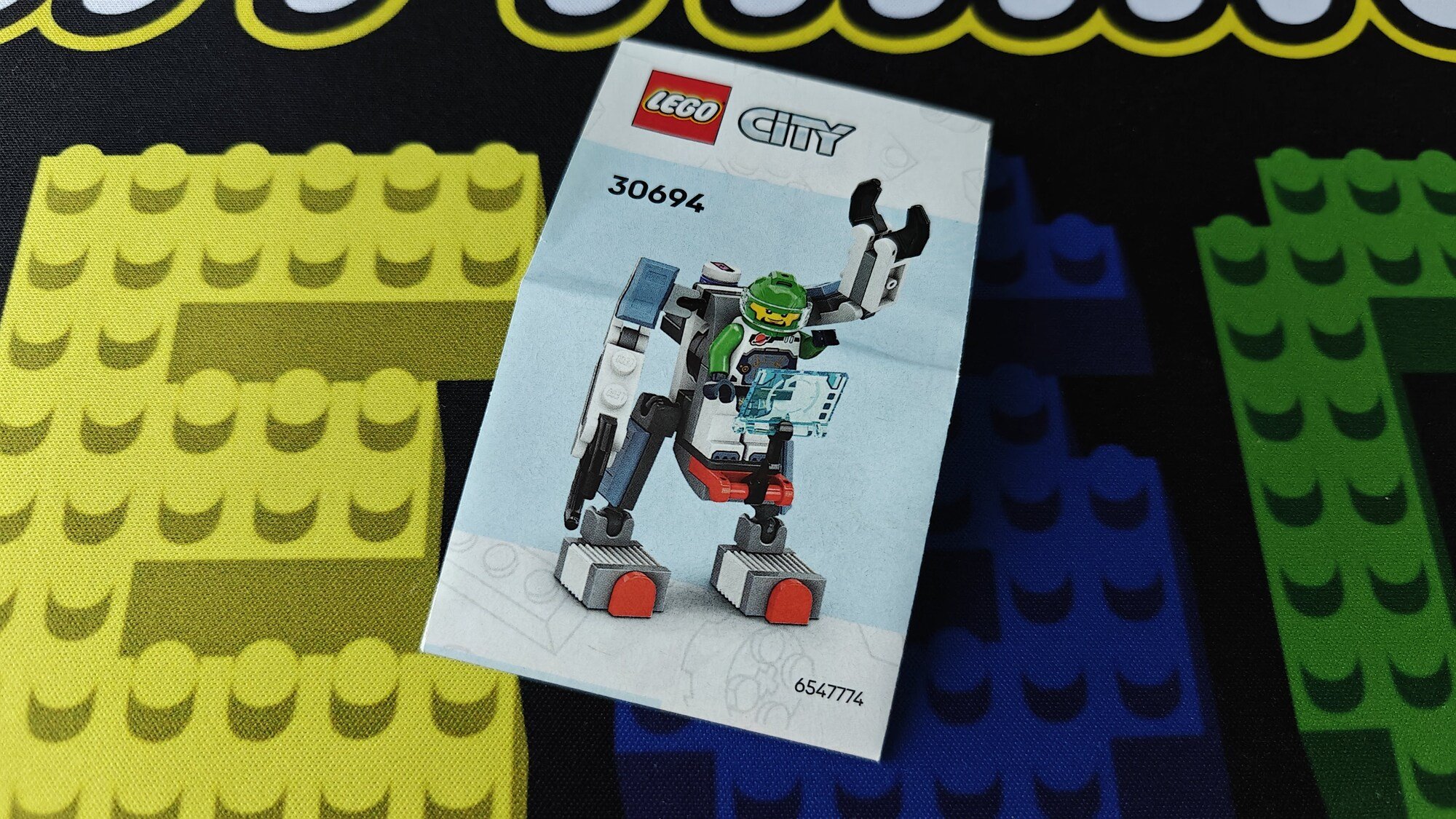 Foto do livreto número 30694 com o nome Space Science Mech (Mecânica de Ciência Espacial)