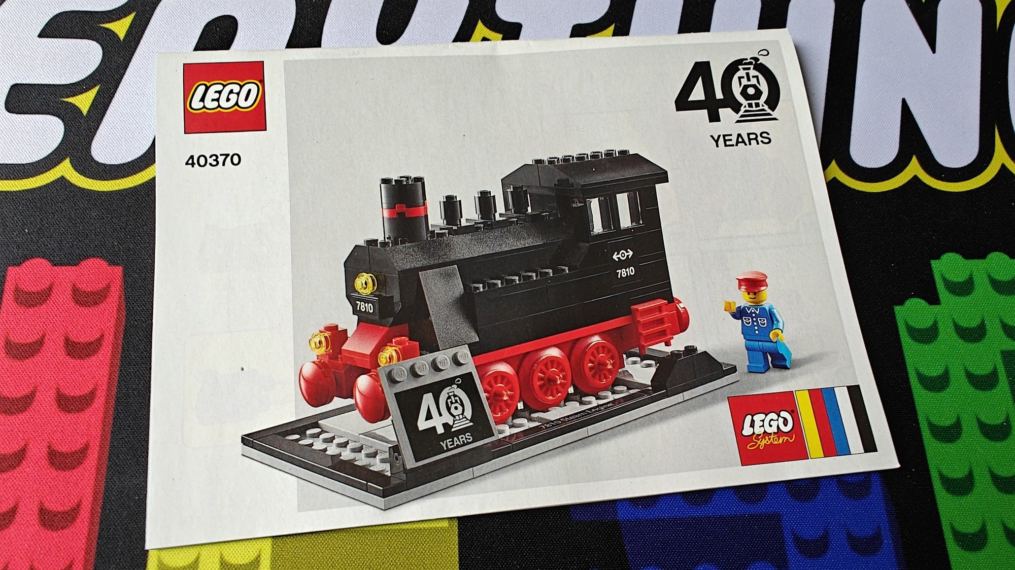 Foto del libretto numero 40370 con il nome LEGO Trains 40th Anniversary Set (Set 40° Anniversario LEGO Treni)