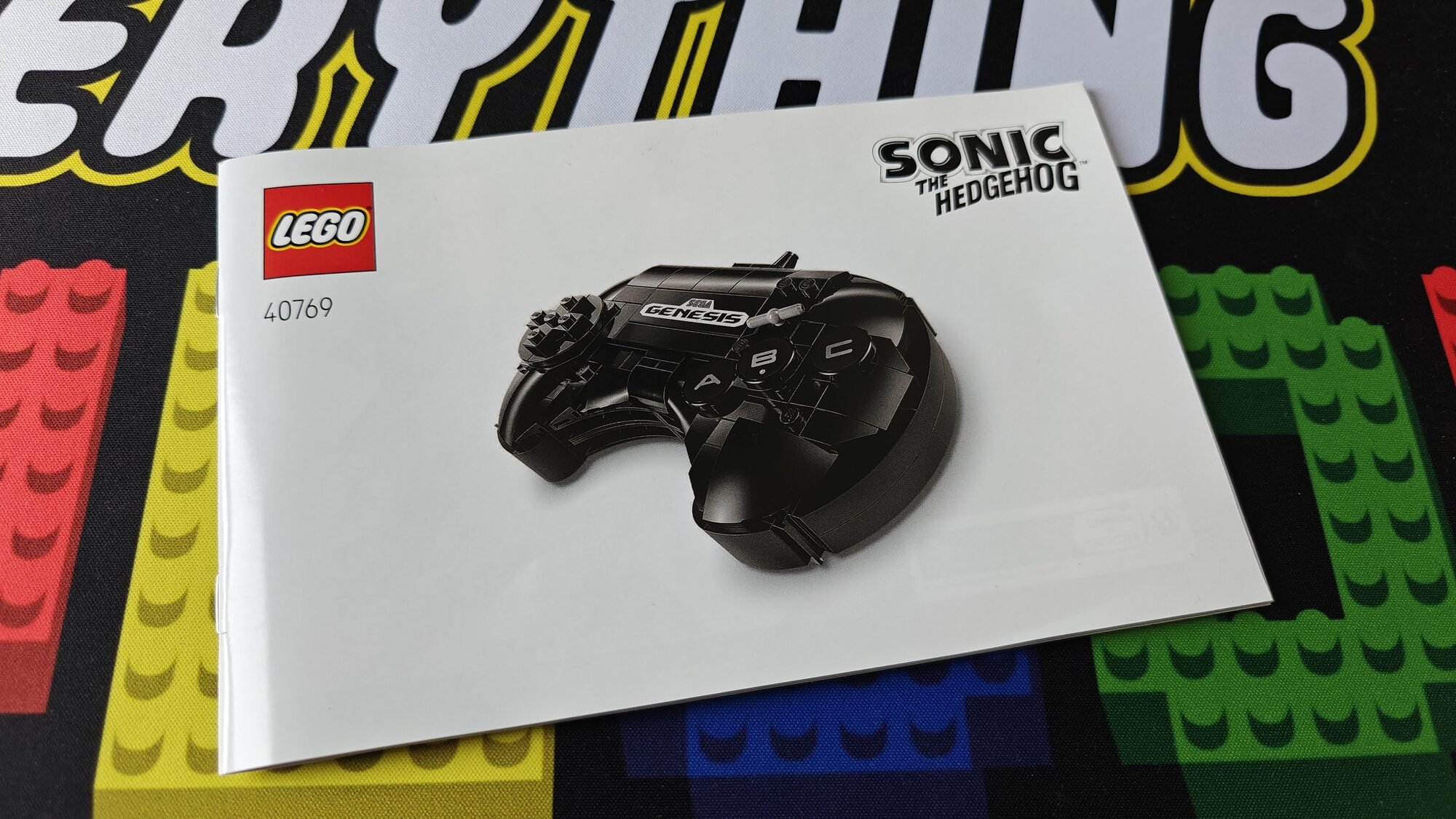 Photo of booklet number 40769 with name SEGA Genesis Controller