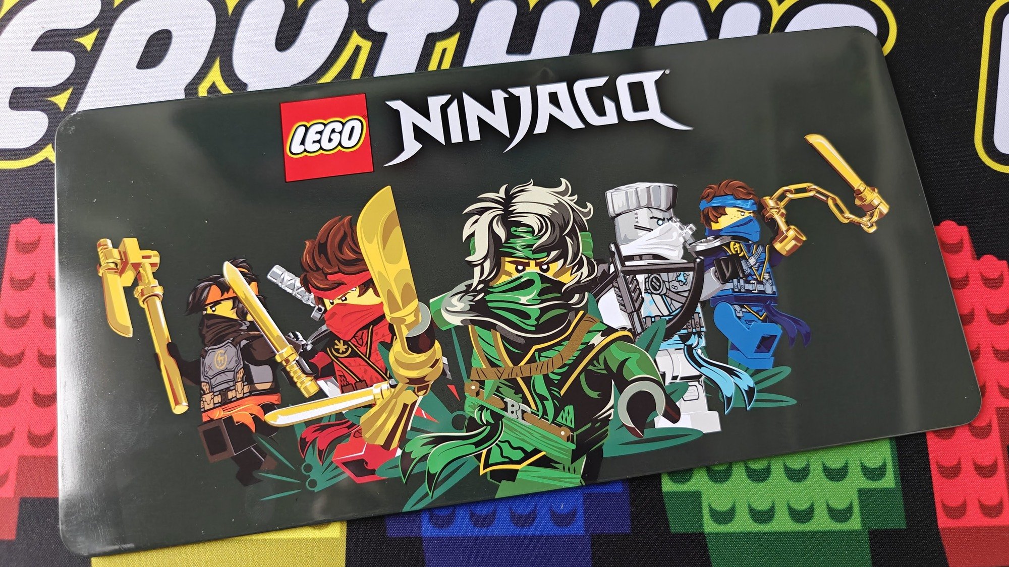 Photo of booklet number 5007155 with name LEGO NINJAGO Tin Sign