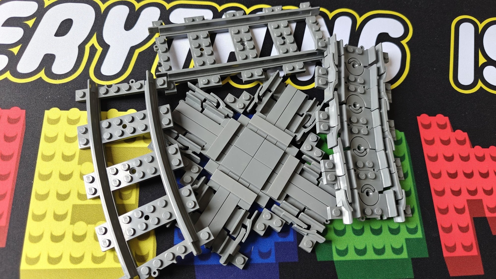 Foto del libretto numero 60205 con il nome Tracks (Binari)