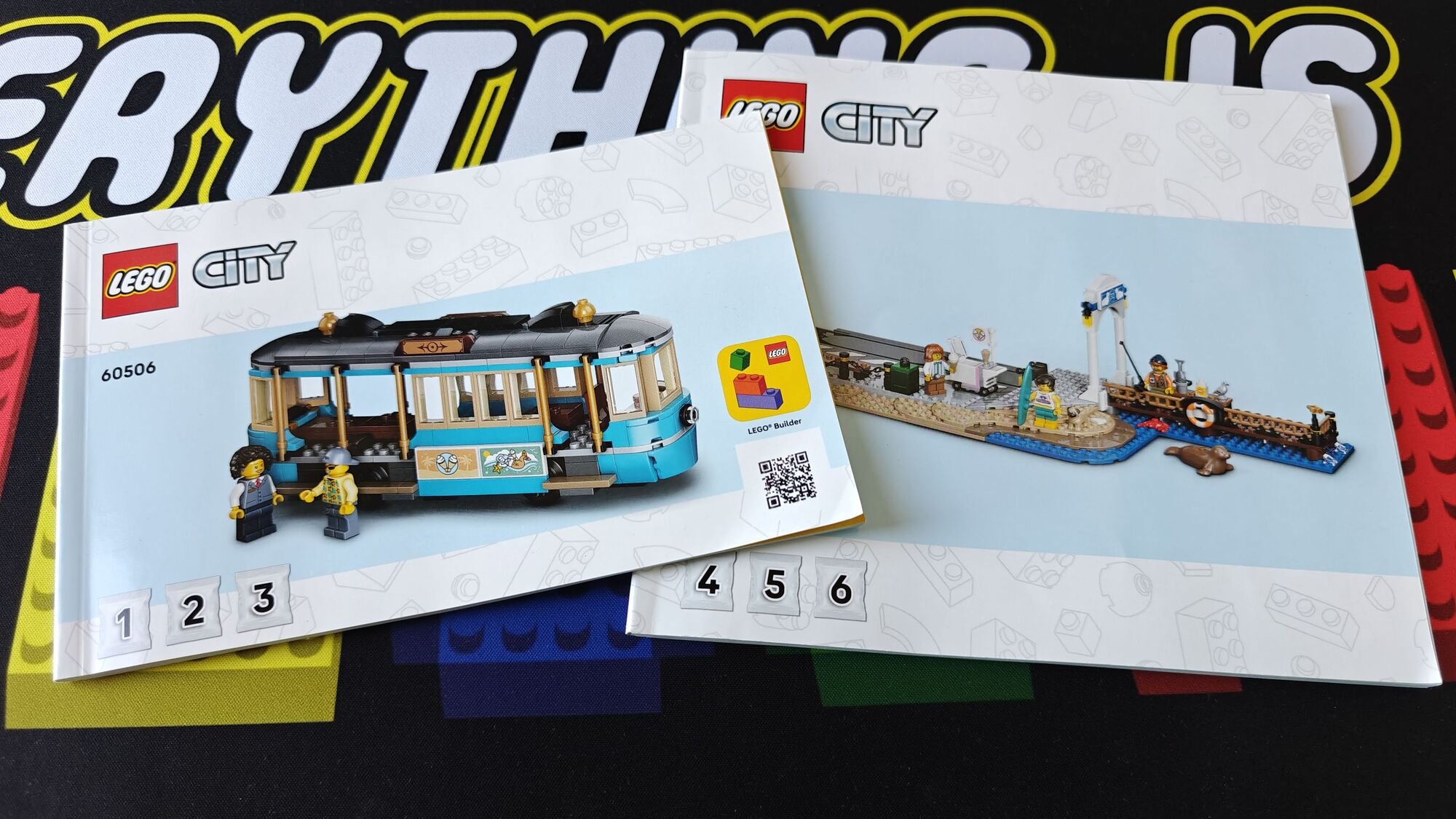Foto do livreto número 60506 com o nome Classic Beach Tram (Elétrico clássico de praia)