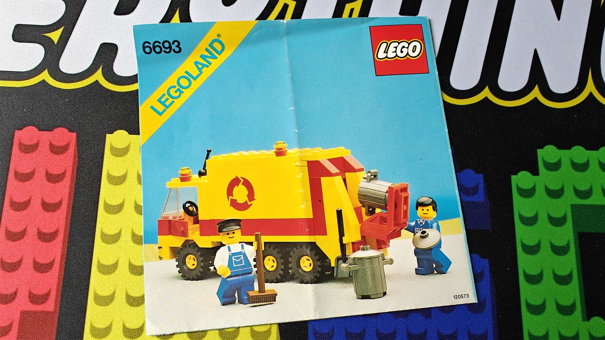 Photo of booklet number 6693 with name Refuse Collection Truck