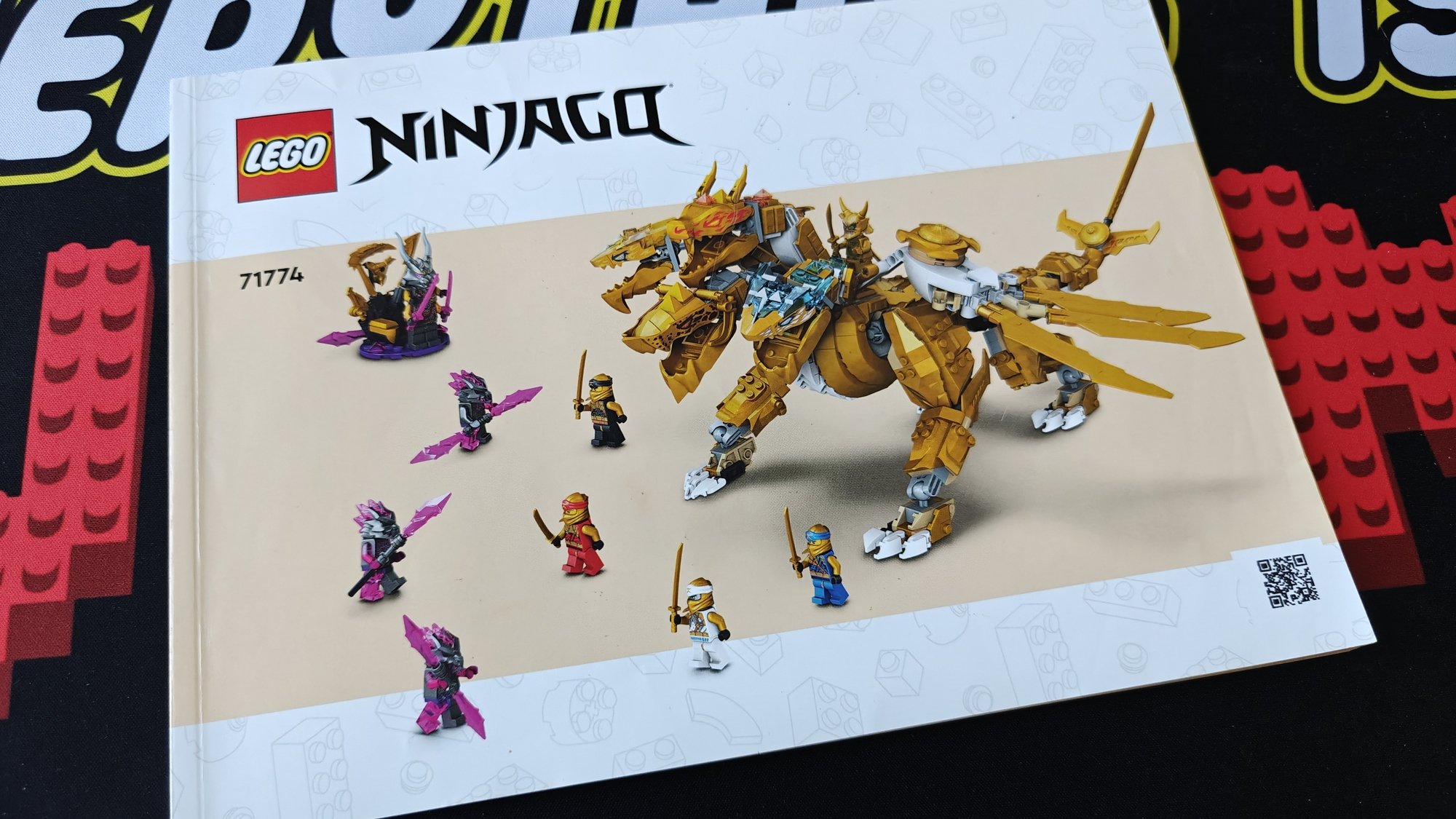 Photo of booklet number 71774 with name Lloyd's Golden Ultra Dragon